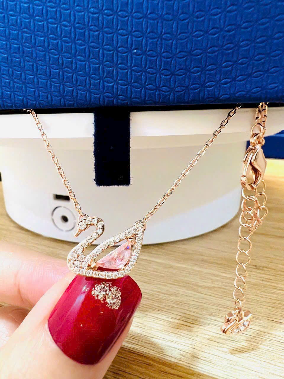 COMBO DÂY CHUYỀN VÒNG ĐEO TAY SWAROVSKI DAZZLING SWAN NECKLACE MULTI-COLORED ROSE-GOLD TONE PLATED 5469989 14