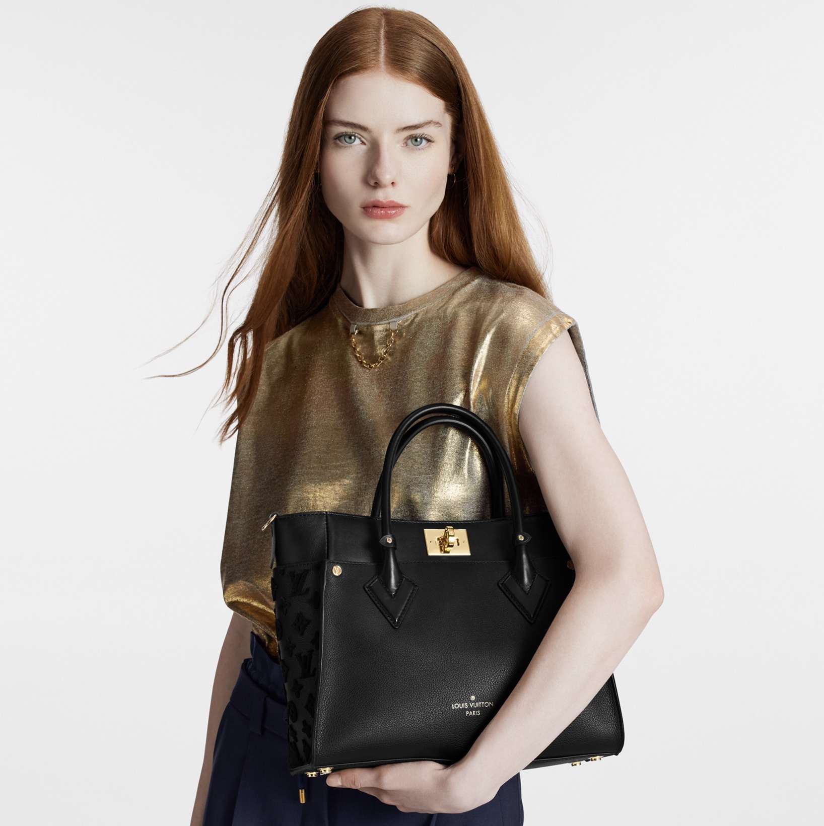 Túi xách Louis Vuitton On My Side MM Black 9