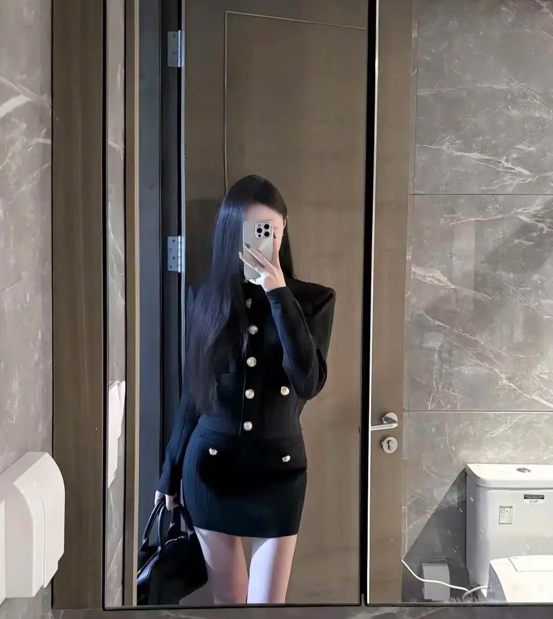 Combo áo tay dài váy ngắn Balmain 2
