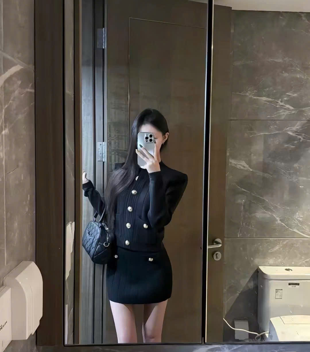 Combo áo tay dài váy ngắn Balmain 12