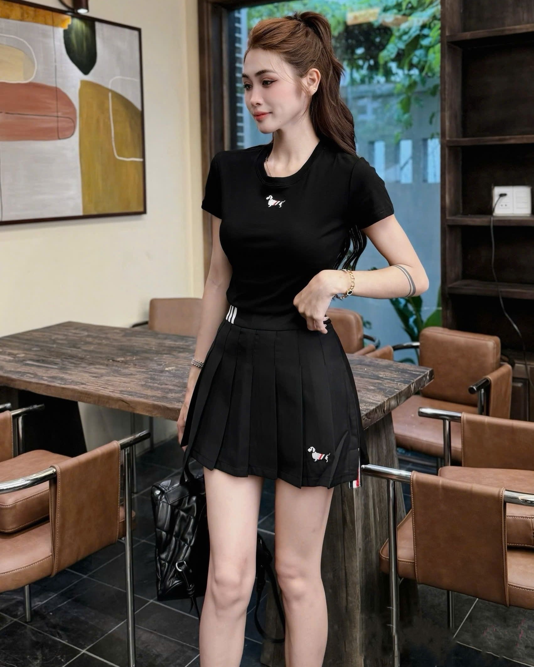 Combo bộ áo thun chó váy xếp ly Thom Browne 11