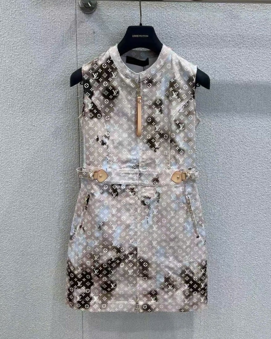Đầm nữ LV sát nách màu loang nâu xám 4