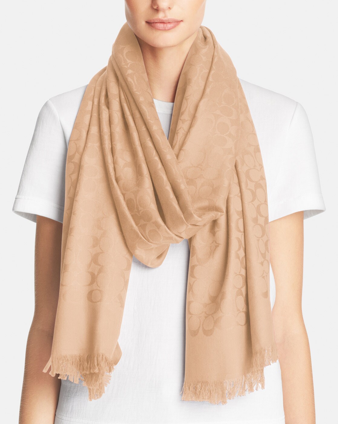 KHĂN CHOÀNG CỔ COACH MÀU BE CHAMPAGNE SIGNATURE TEXTURED STOLE WITH TASSELS 3