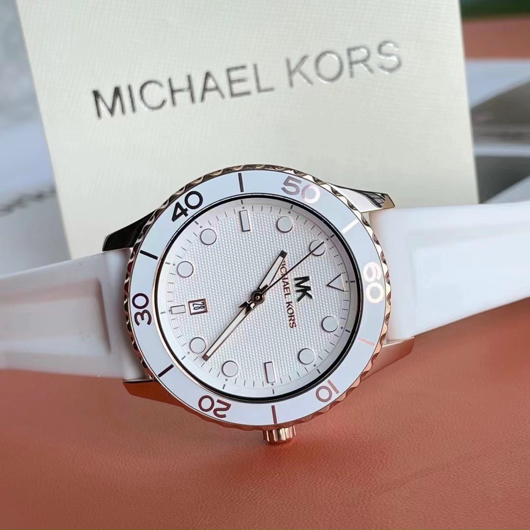 ĐỒNG HỒ ĐEO TAY MICHAEL KORS RUNWAY DIVE OVERSIZED ROSE GOLD-TONE SILICONE STRAP WATCH MK6853 12