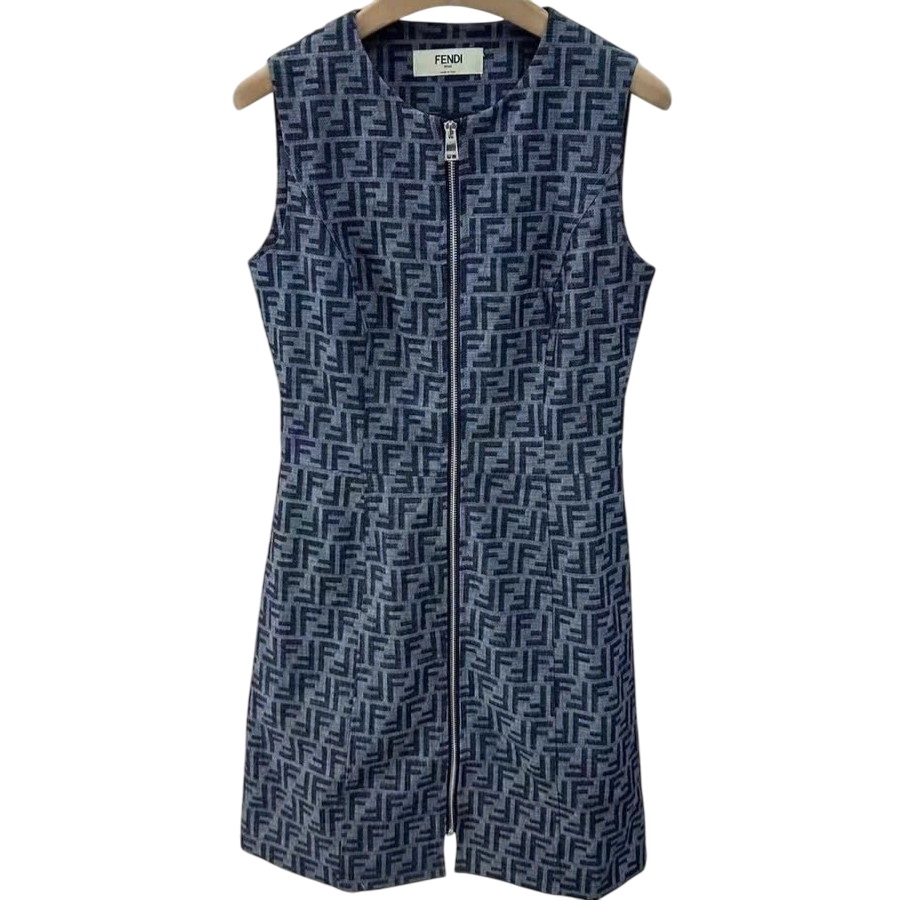 Đầm xanh sát nách nữ Fendi 10