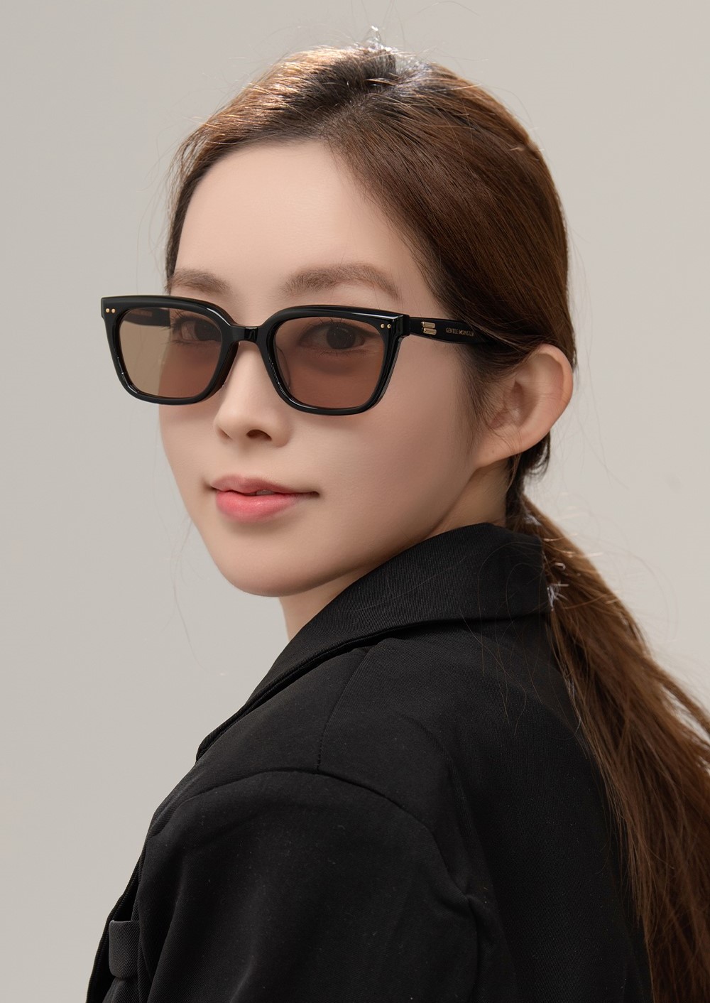 Kính mát Gentle Monster Breezebe 01(BR) Brown Lenses Black Acetate Frame 5