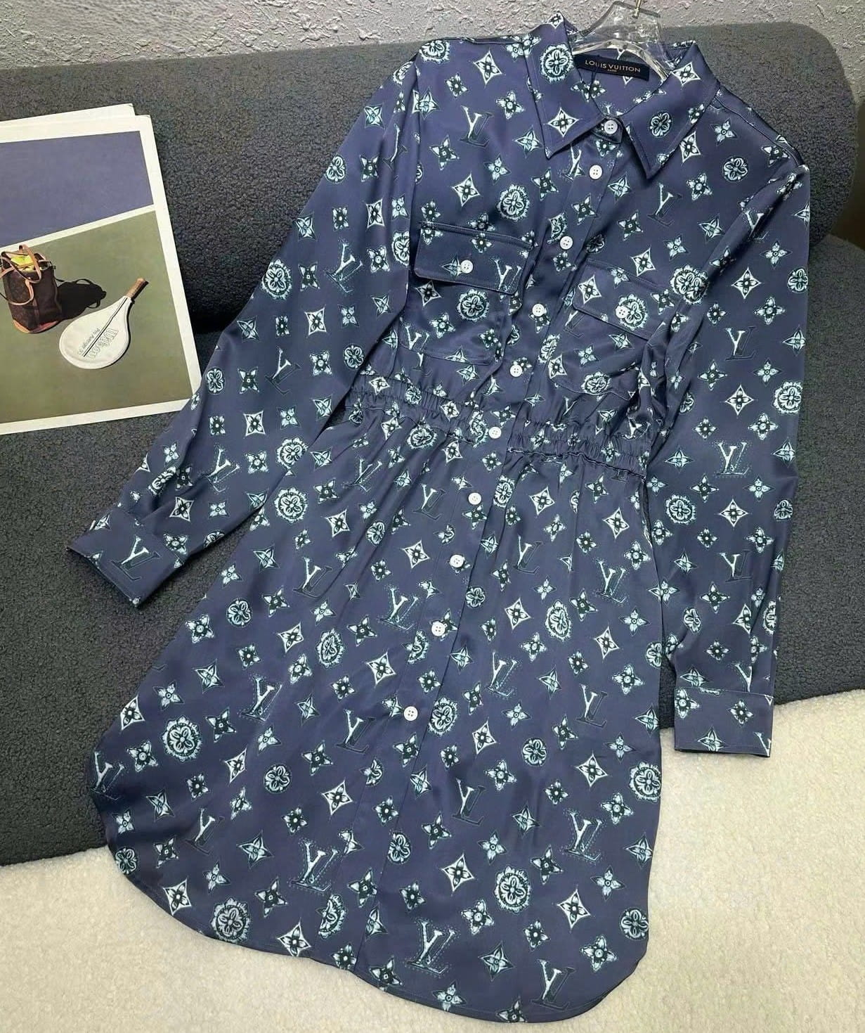 Đầm LV nữ tay dài cổ sơ mi bo eo xanh dương và trắng 8