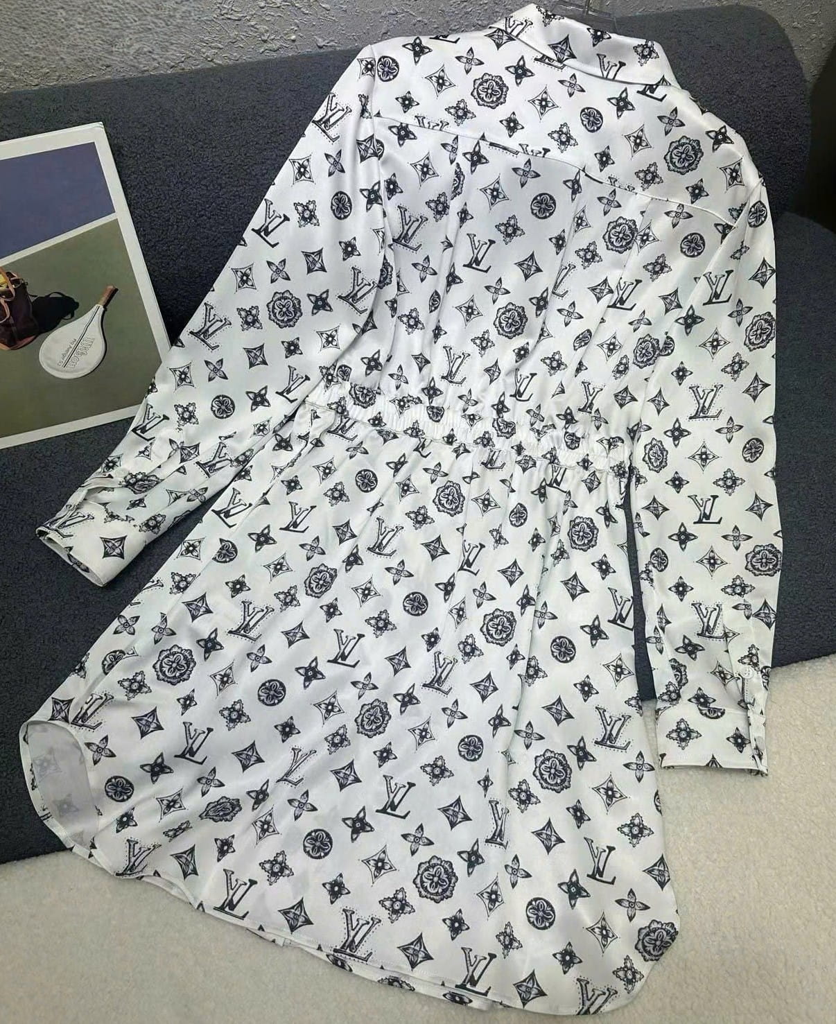 Đầm LV nữ tay dài cổ sơ mi bo eo xanh dương và trắng 14