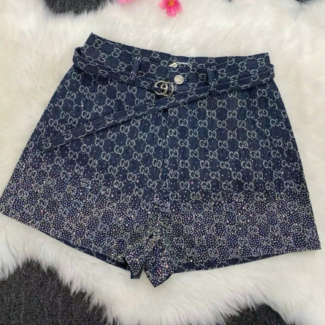 Combo bộ áo thun trắng quần short nữ lưng cao Gucci đính đá 11