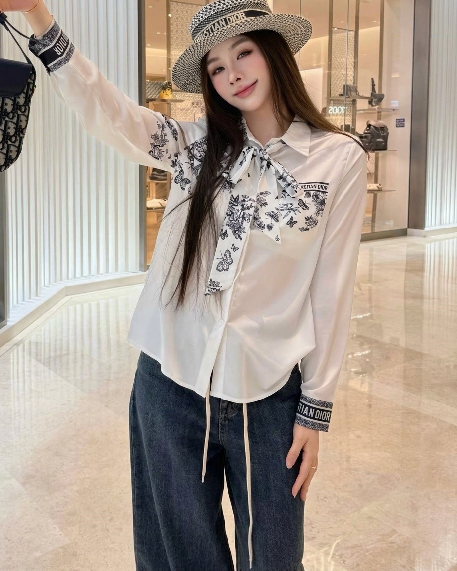 Áo sơ mi trắng tay dài họa tiết hãng cột nơ Dior 6