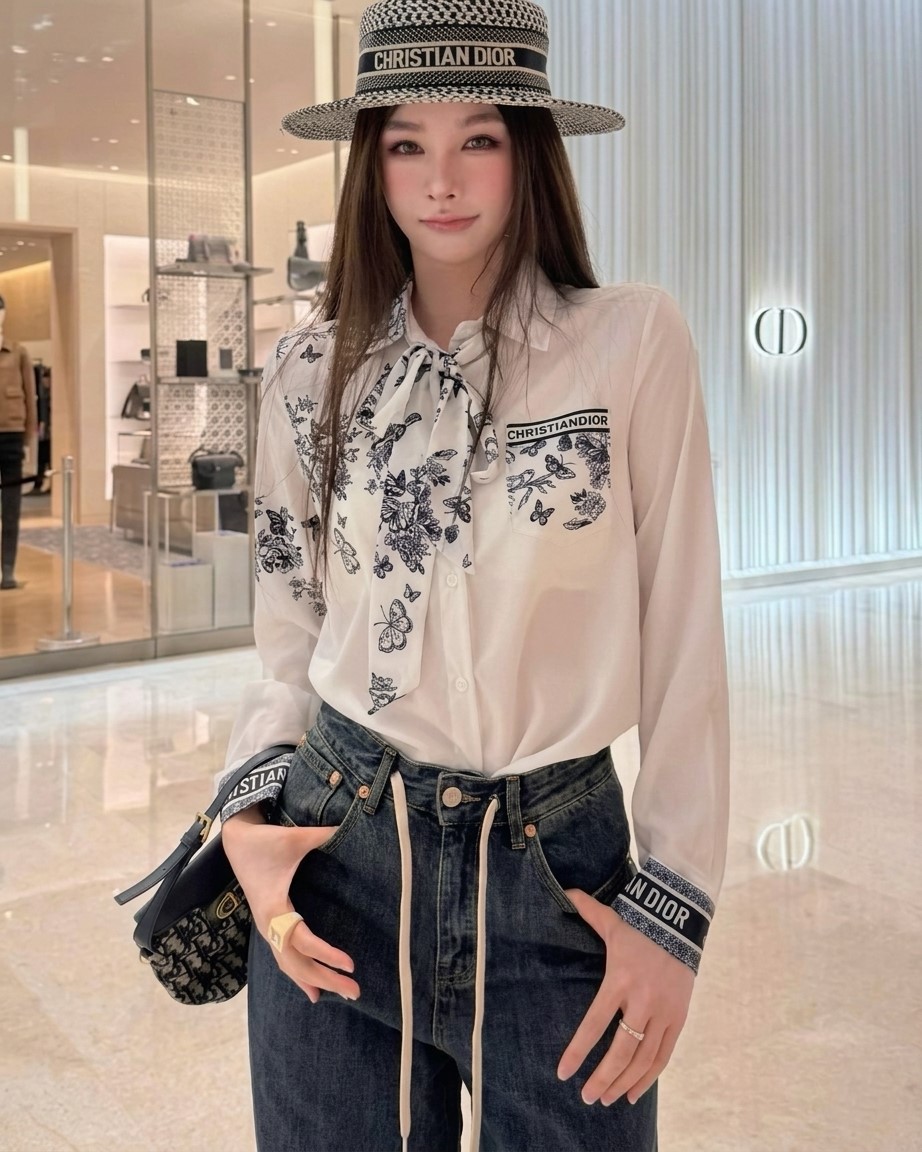 Áo sơ mi trắng tay dài họa tiết hãng cột nơ Dior 9
