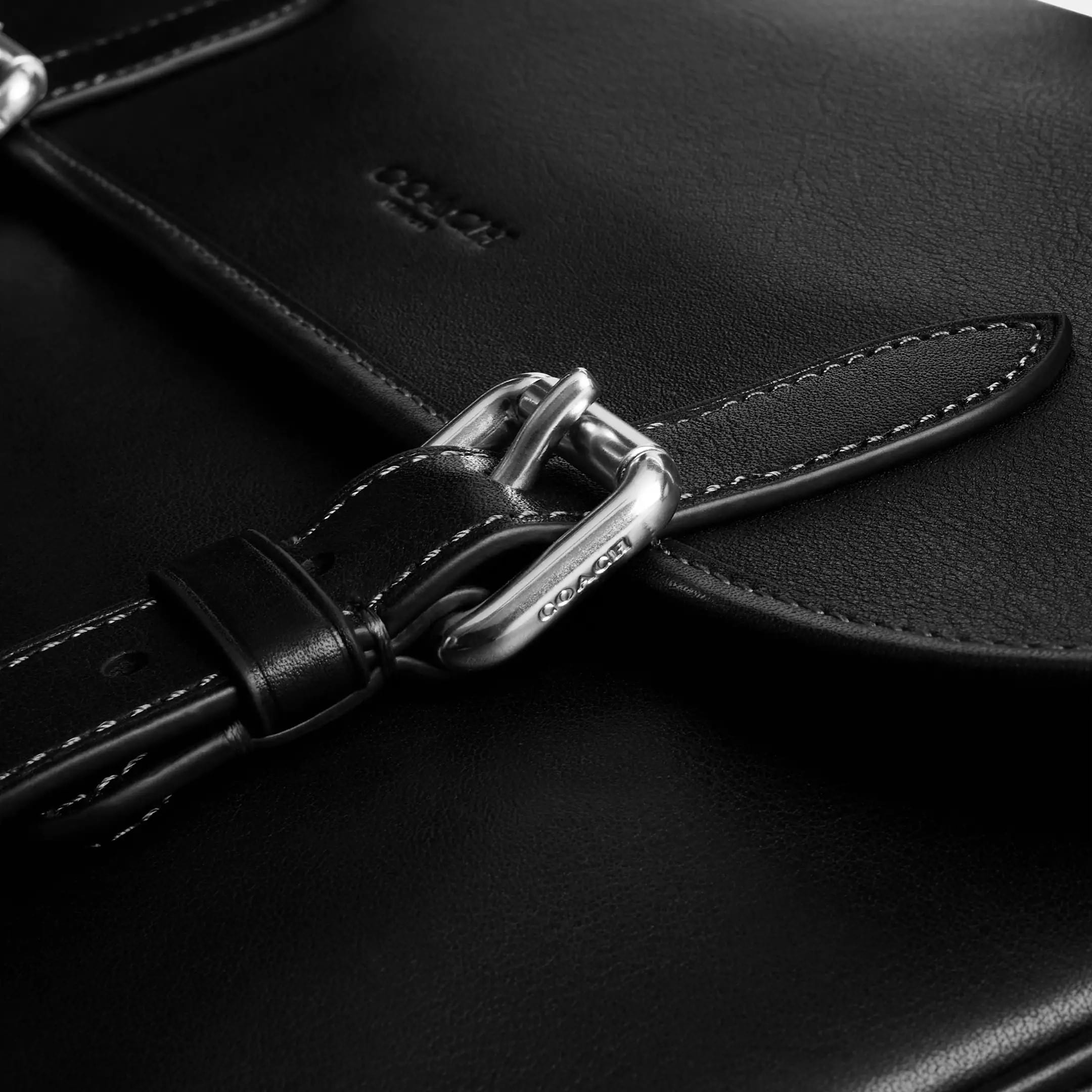 Túi đeo chéo Coach Nam Hitch Messenger Black CAH91 6