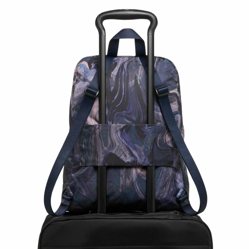 Ba lô nữ Tumi Voyageur Just In Case Backpack Navy Liquid Print 2