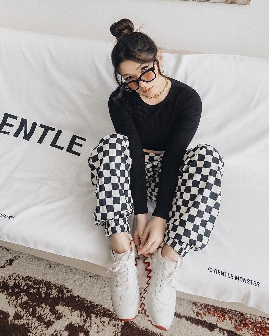 KÍNH MÁT GIẢ CẬN GENTLE MONSTER UNA C N 01(OR) ORANGE GRADIENT LENSES SQUARE BLACK ACETATE FRAME 2