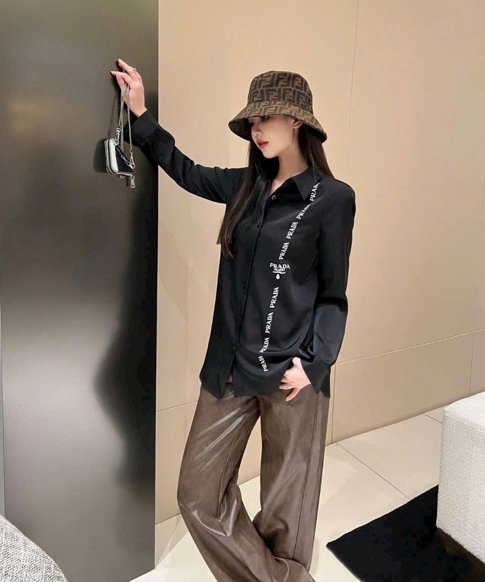 Áo sơ mi lụa tay dài nữ màu đen Prada 11