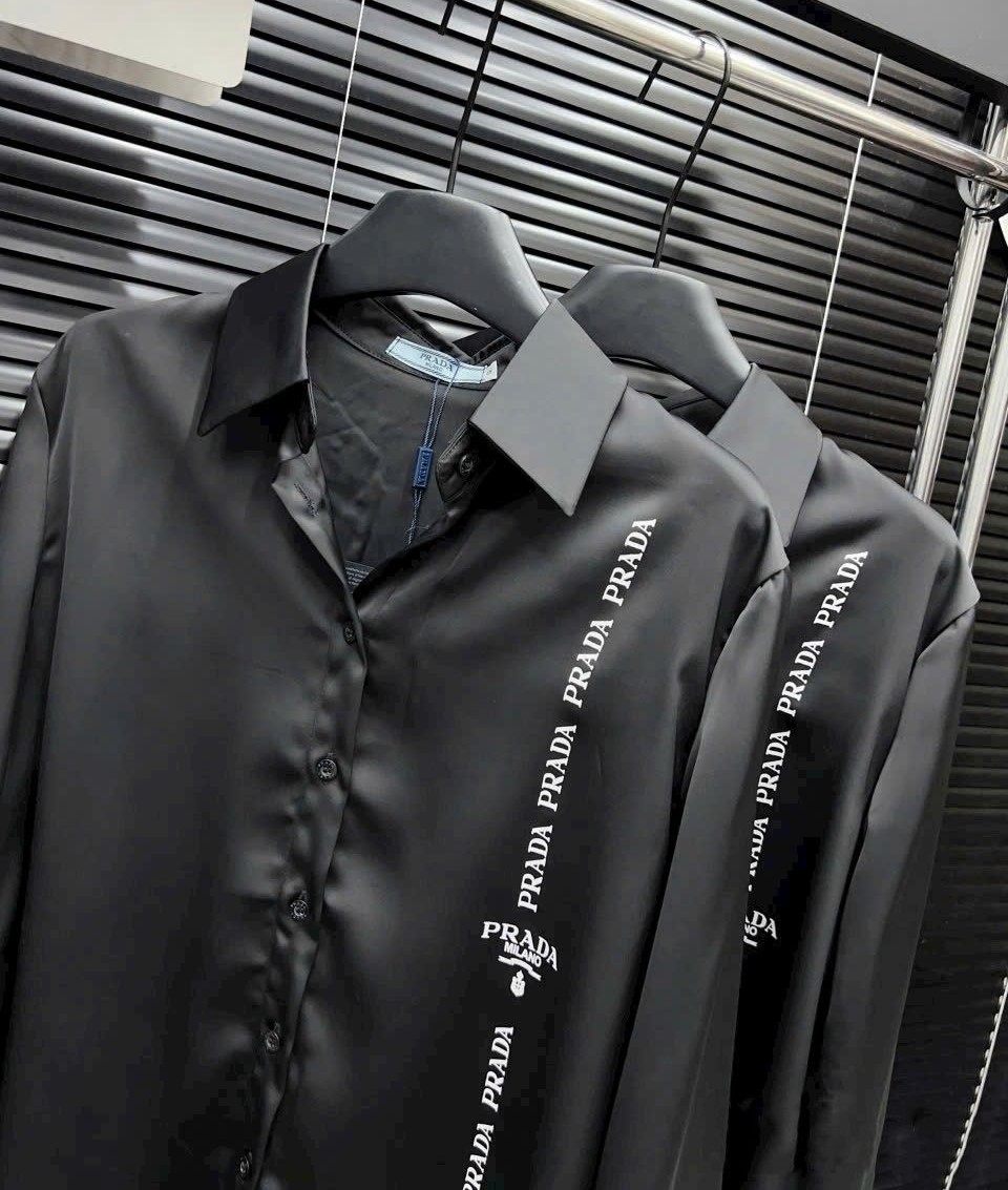Áo sơ mi lụa tay dài nữ màu đen Prada 15