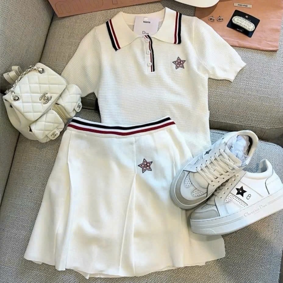 Combo áo thun váy xếp ly xòe màu trắng Dior 5