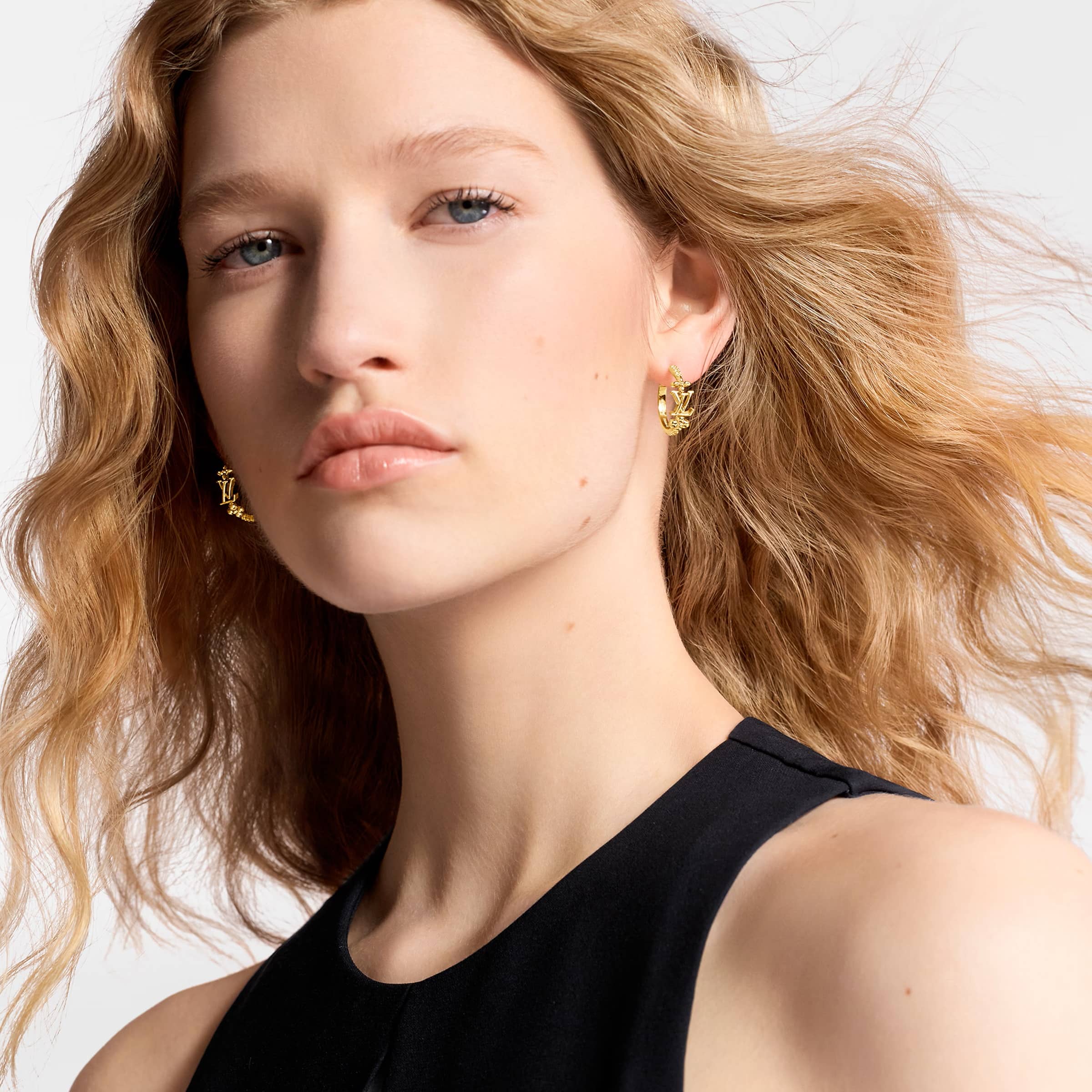 Bông tai LV Iconic Earrings LV Initials and Monogram Flower Signatures 6