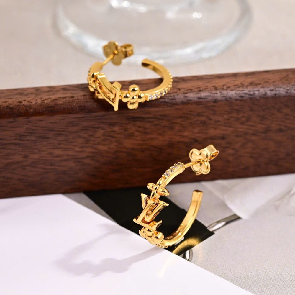 Bông tai LV Iconic Earrings LV Initials and Monogram Flower Signatures 11