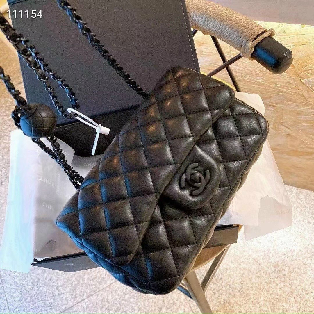 Chanel lost to Huawei in a court battle over the logotype  USA news  MallsCom