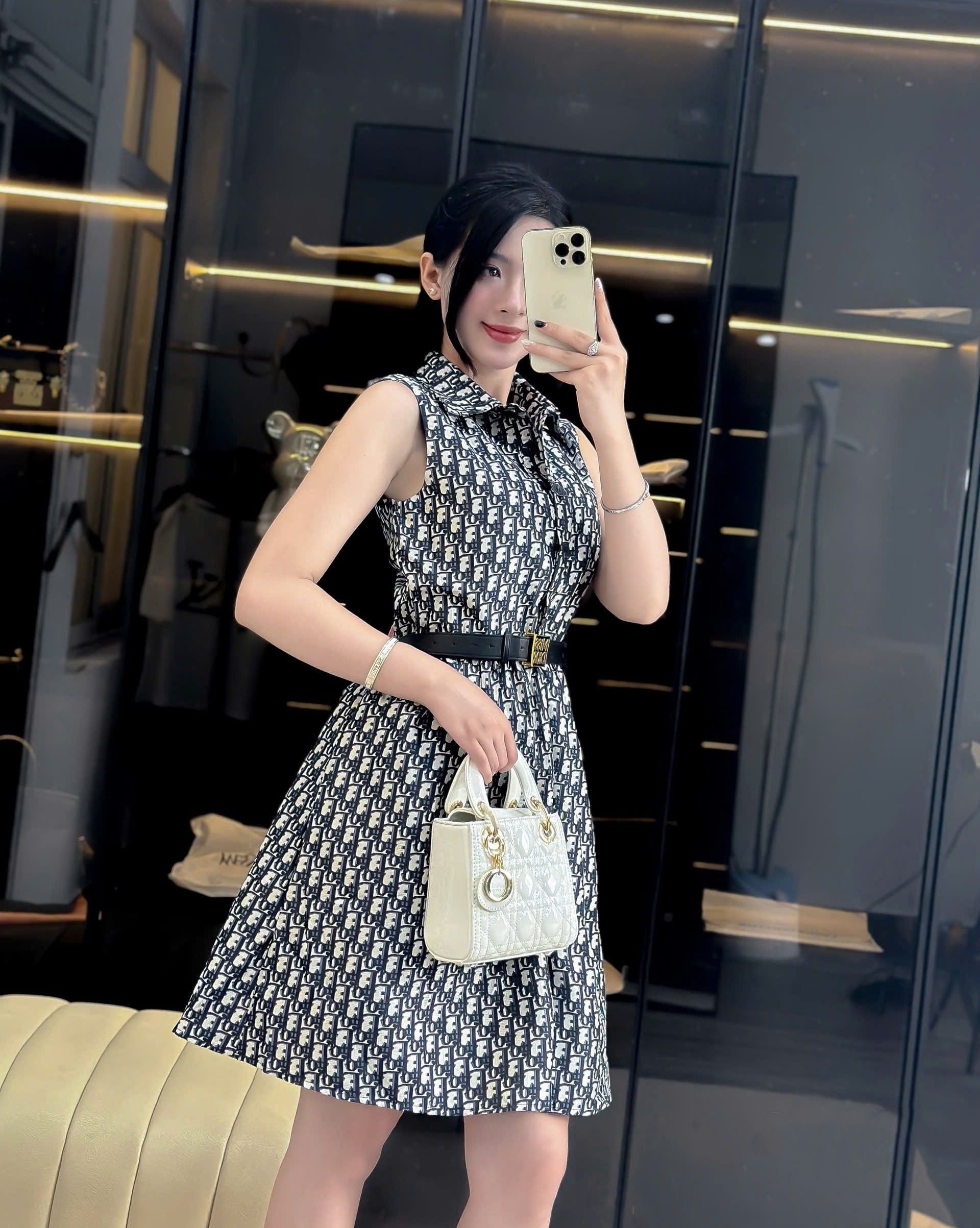 Áo đầm nữ dáng xòe Dior kèm thắt lưng 5