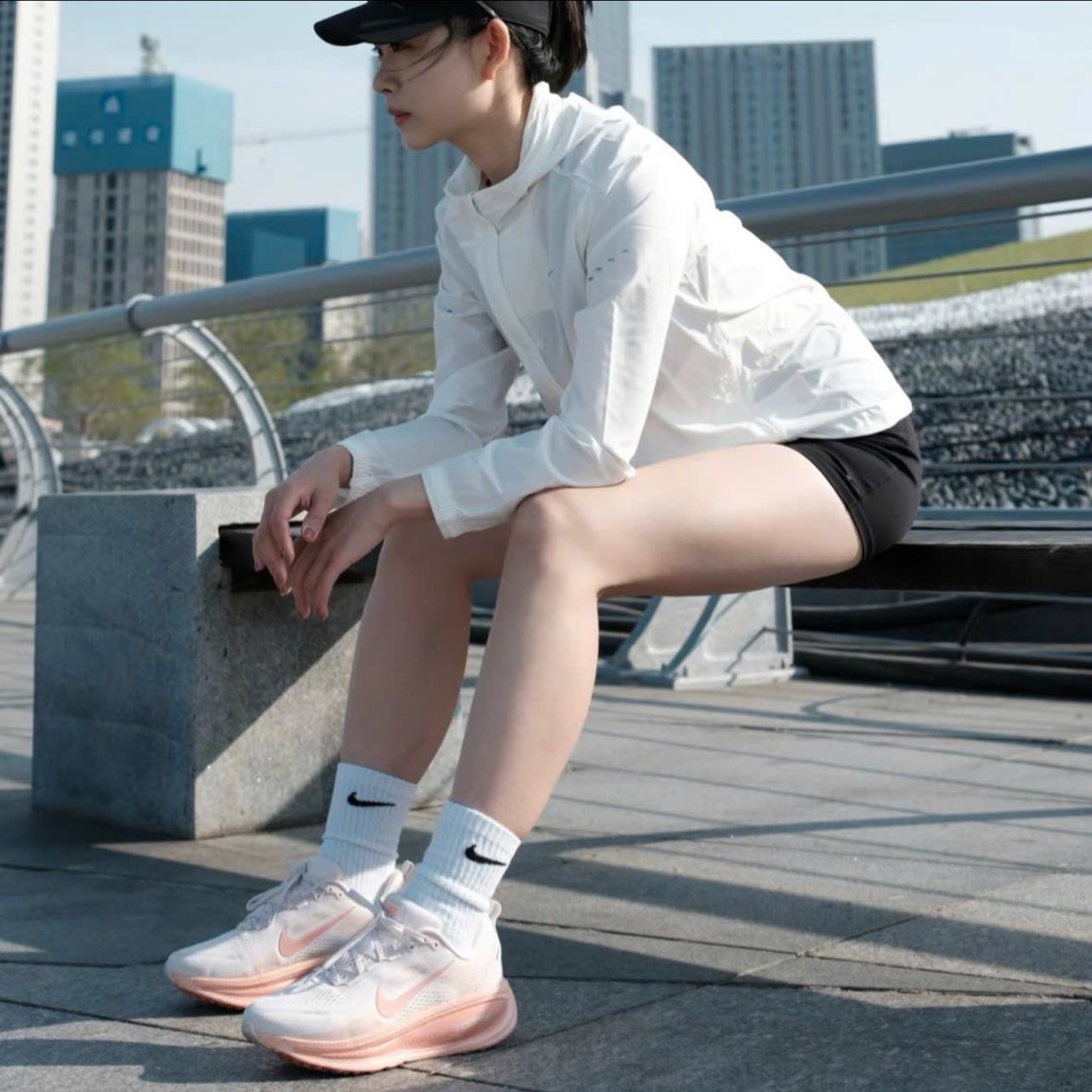 Giày thể thao Nike nữ Vomero 18 Running Shoes Light Soft Pink Madder Root HM6804-601 15