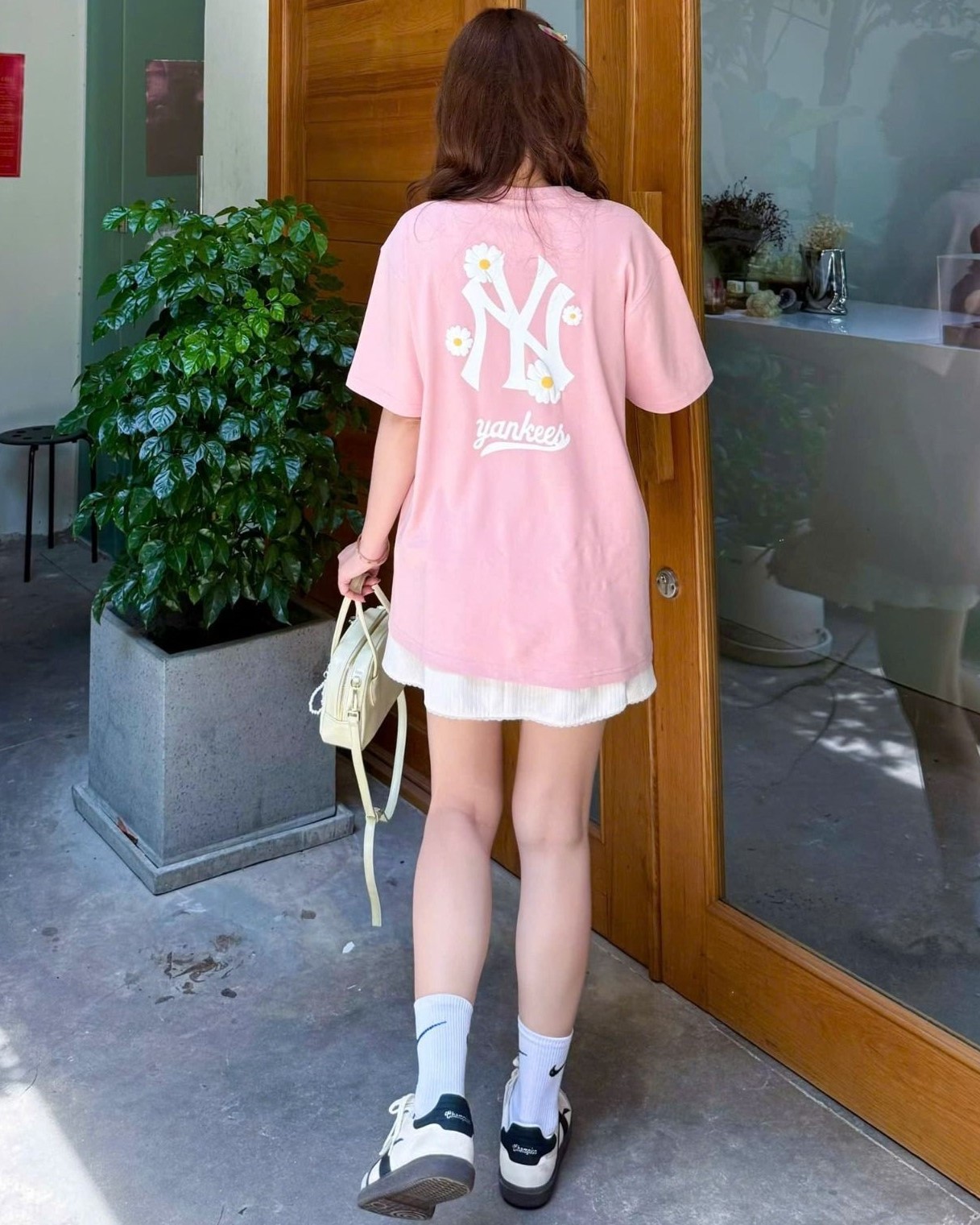 Áo thun nữ New Era New York Yankees Flowers T-shirt Pink 2