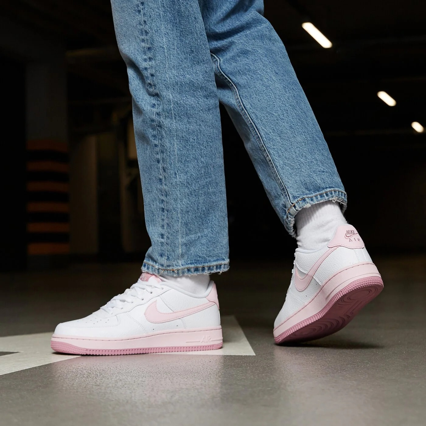 Giày thể thao Nike nữ Air Force 1 GS White Pink Foam CT3839-107 12