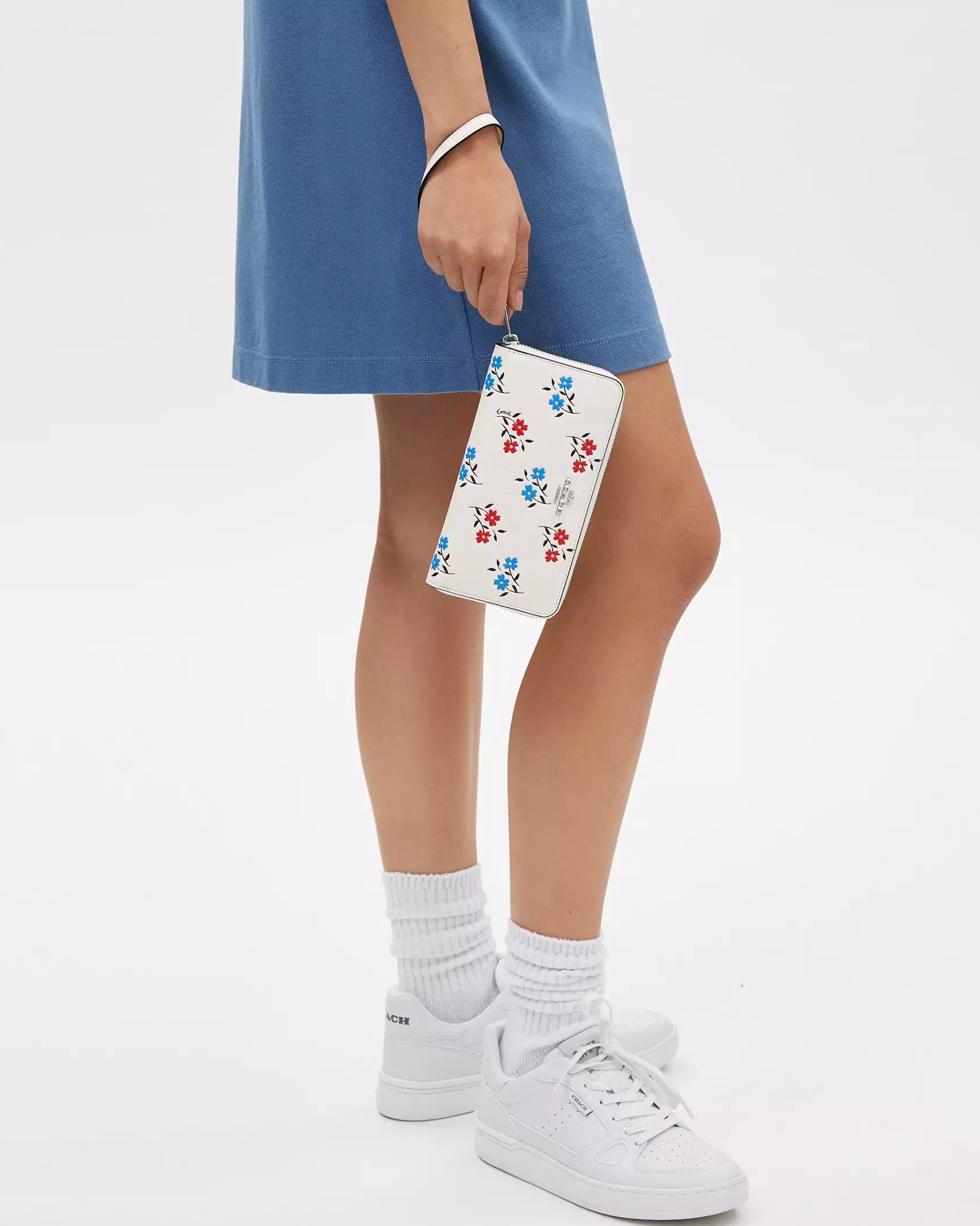 Ví cầm tay Coach nữ dài Long Zip Around Wallet With Floral Print CT919 4