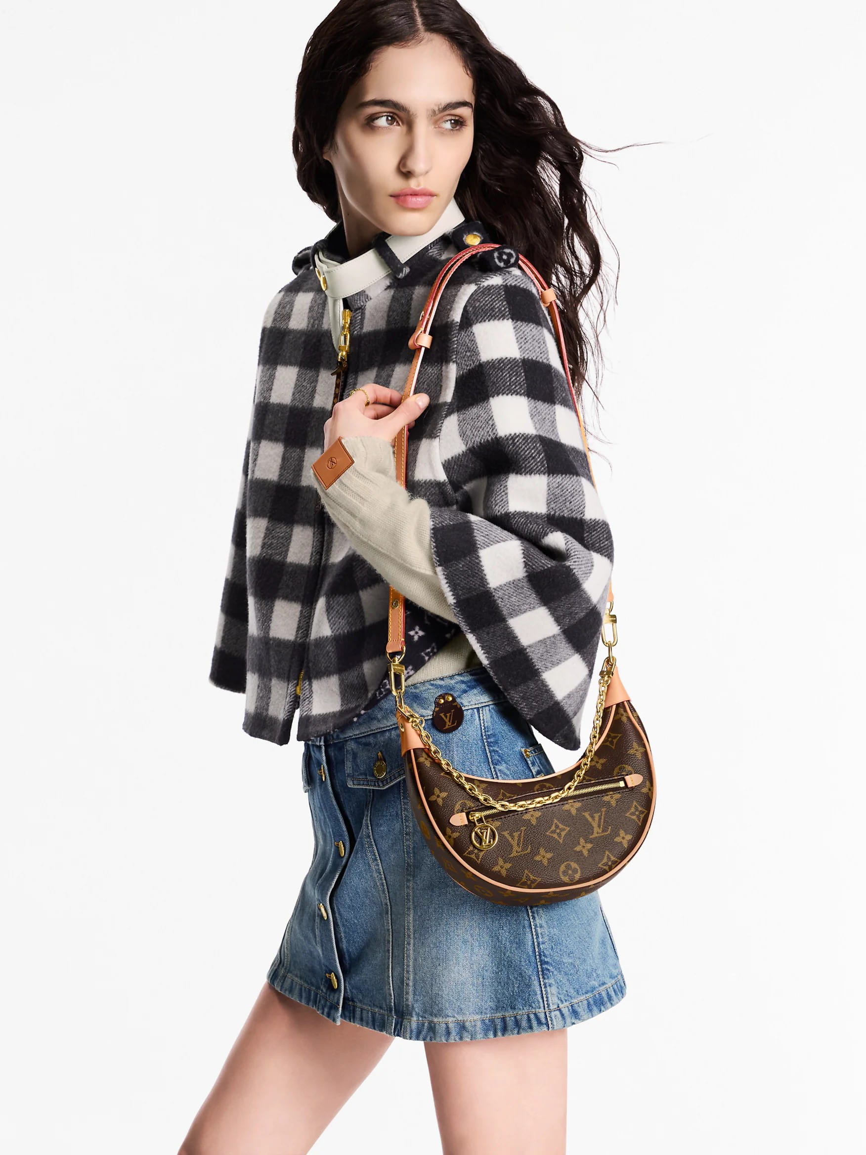 Túi đeo vai LV Nữ Louis Vuitton Loop Monogram Canvas M81098 Màu Nâu 17