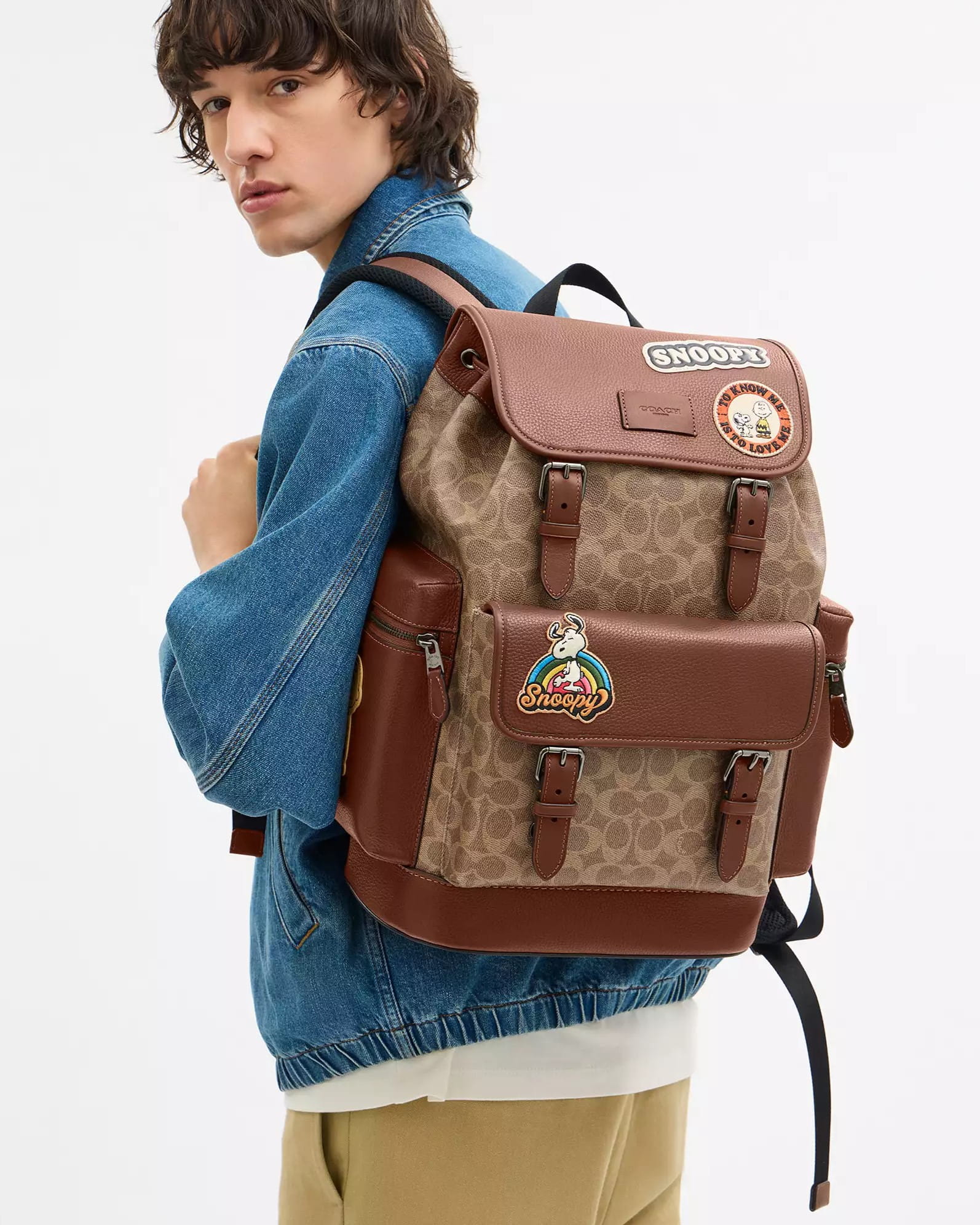 Ba lô Coach X Peanuts Sprint Backpack In Signature Canvas With Patches CBI44 3
