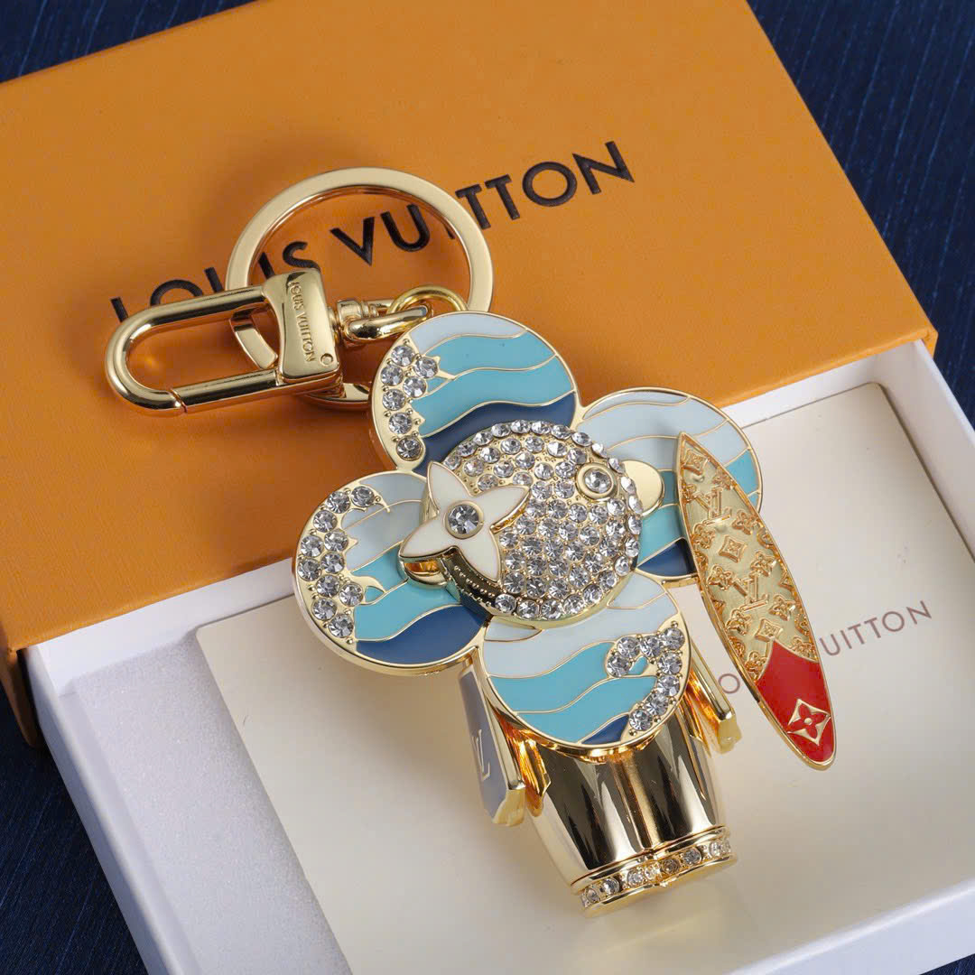 Móc khóa túi Louis Vuitton Vivienne Royal 3