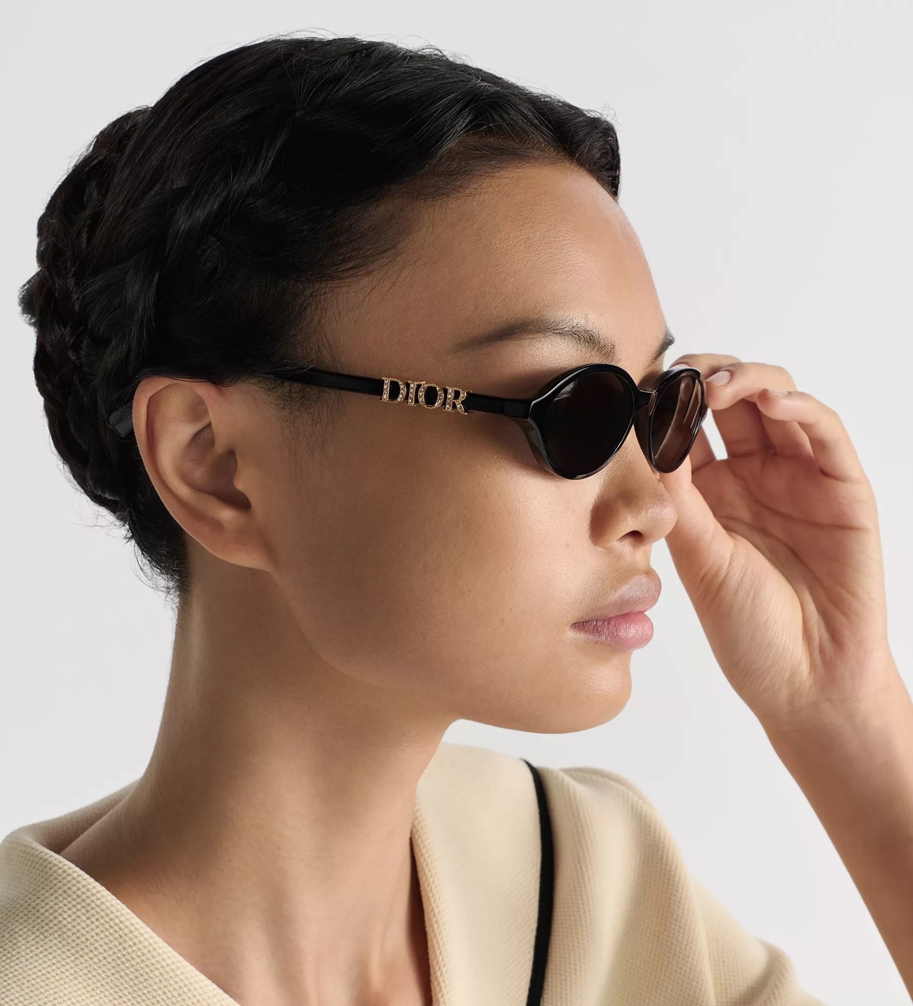 Mắt kính đen DiorTreasure R1I Black Oval Sunglasses 2