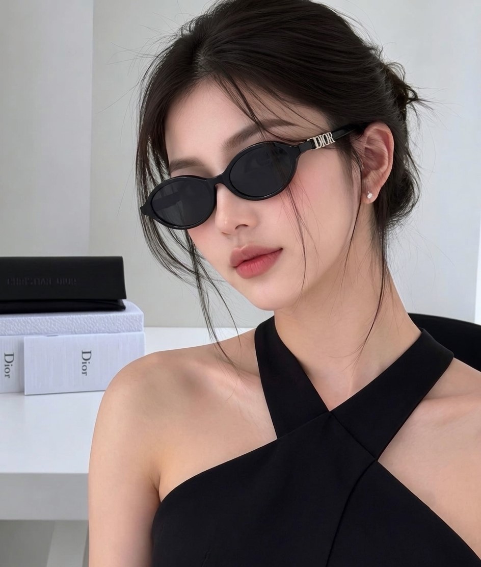 Mắt kính đen DiorTreasure R1I Black Oval Sunglasses 6