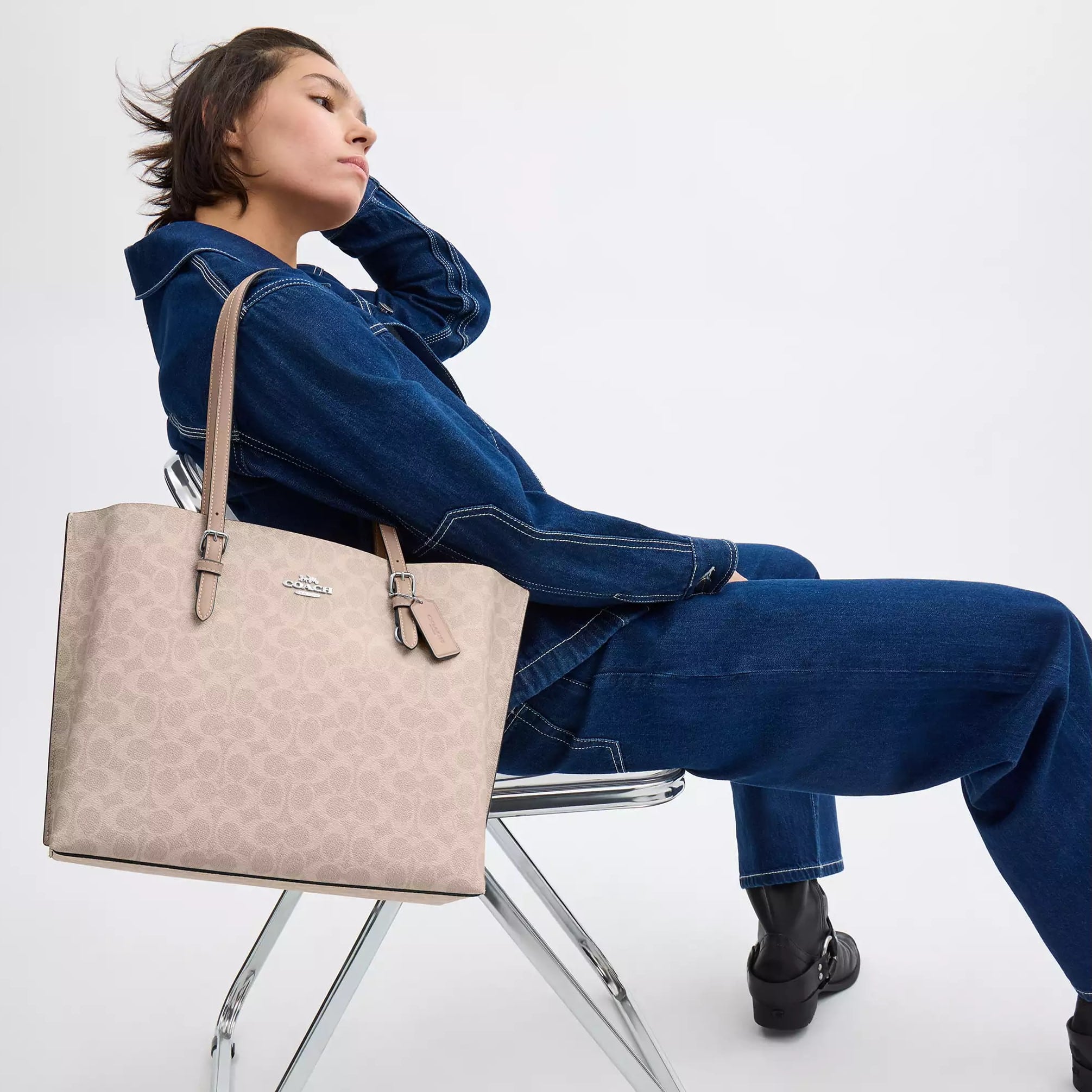 Túi xách Coach nữ Mollie Tote Bag In Signature Canvas Silver Sand CV967 10