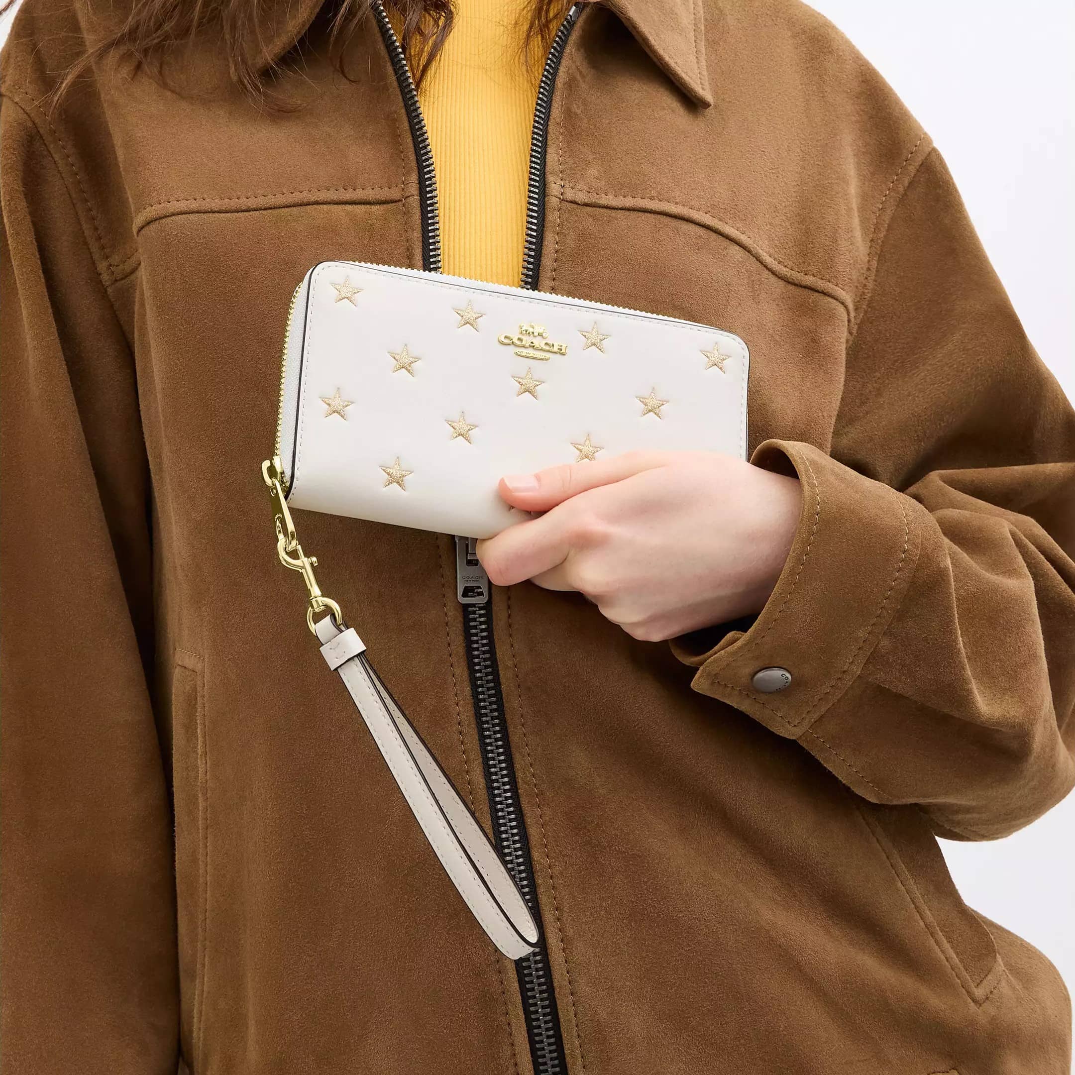 Ví Coach dài nữ Long Zip Around Wallet With Star Print Chalk Multi CW479 4