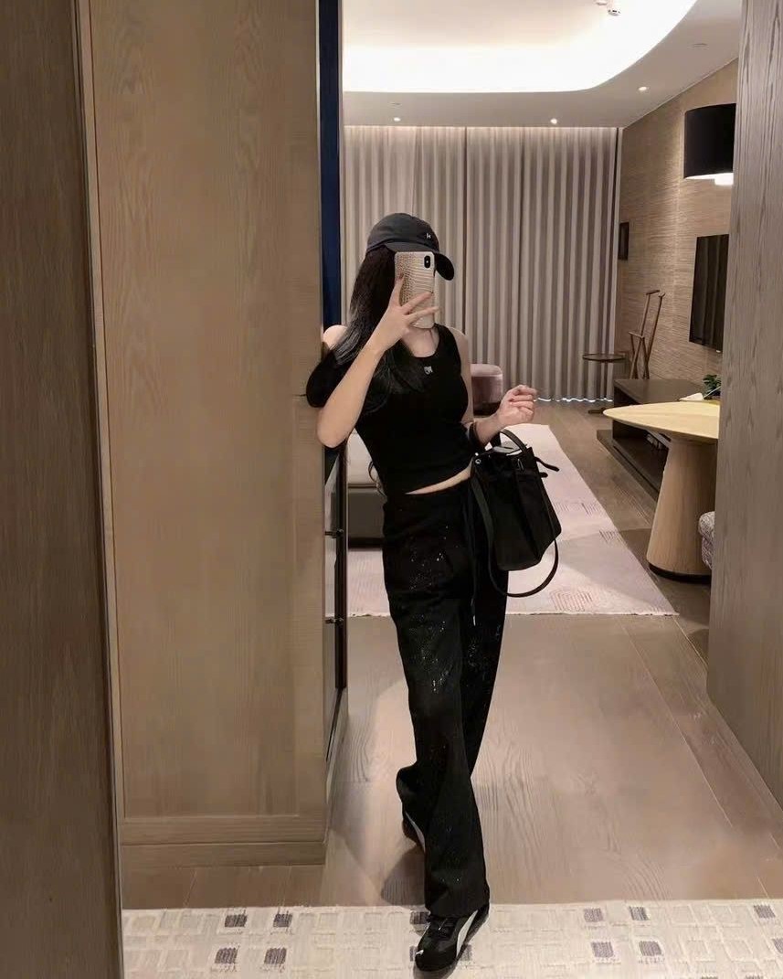 Combo bộ áo thun quần ống đứng Alexander Wang 2