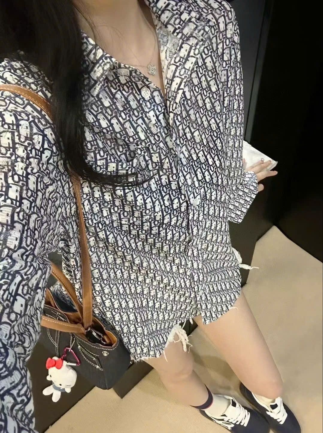 Áo thời trang sơ mi nữ họa tiết hãng Dior 2