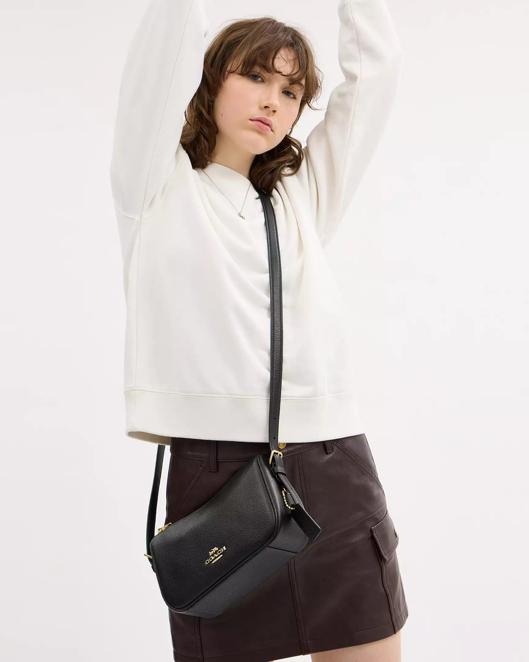 Túi đeo chéo Coach Kailey Shoulder Bag Black CY707 6