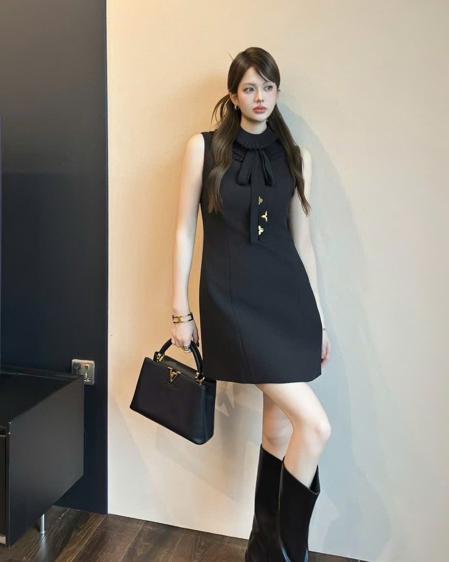 Áo đầm Louis Vuitton Pleat Collar Fitted Dress Black 8
