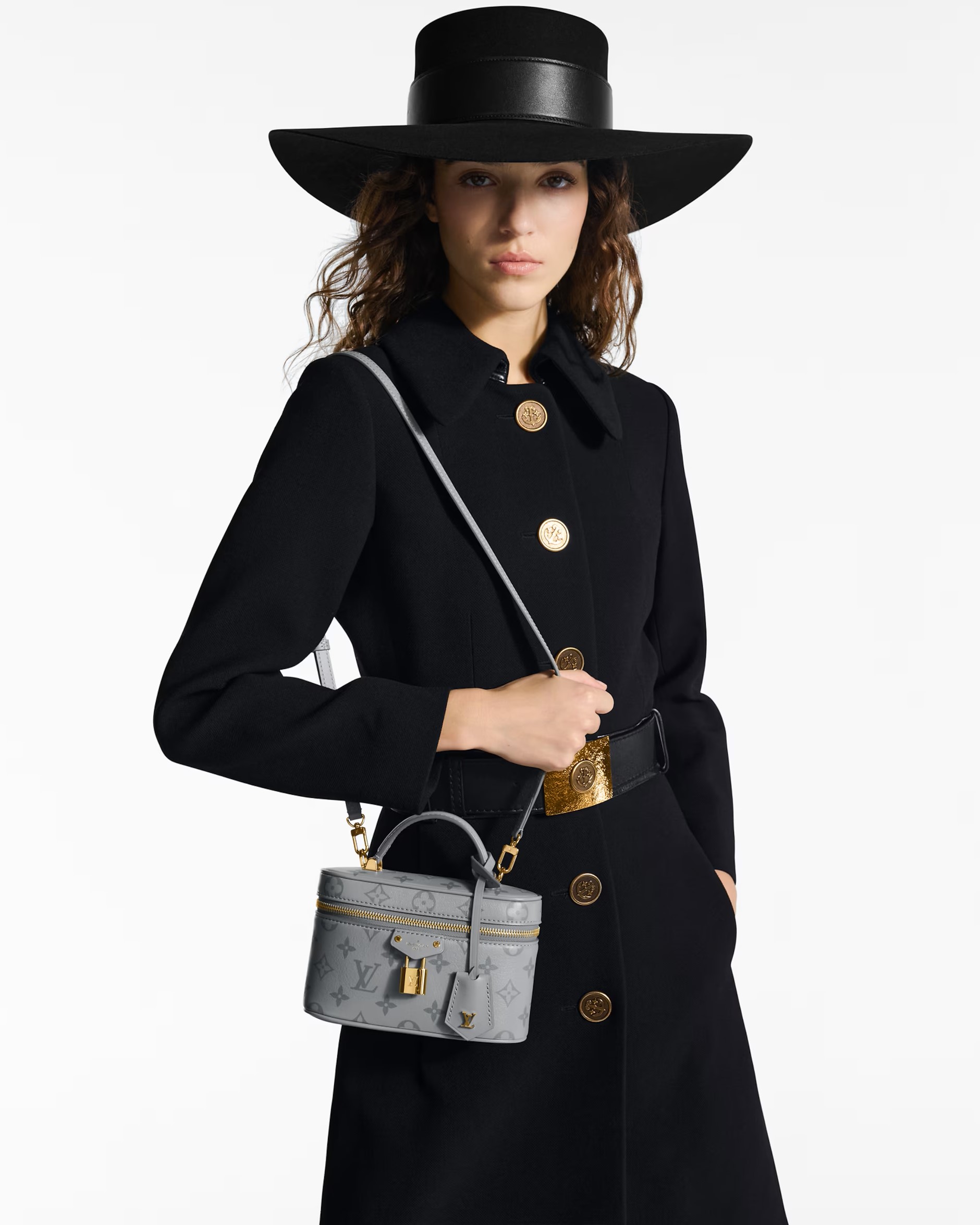 Túi đeo chéo Louis Vuitton Vanity Chain Pouch Trianon Grey 4