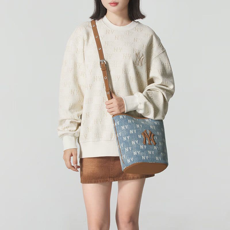 Túi Đeo Chéo nữ MLB Classic Monogram Vintage Denim Bucket Bag New York Yankees Blue 3ABMMV65N-50BLL 8