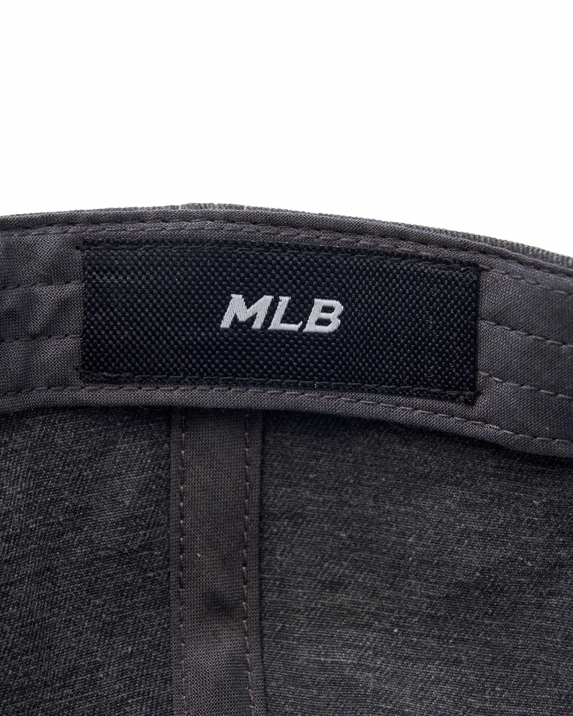 Nón kết MLB Varsity Vintage Oval Stitch Cursive Unstructured Ball Cap New York Yankees 3ACPV055N-50CGS 3