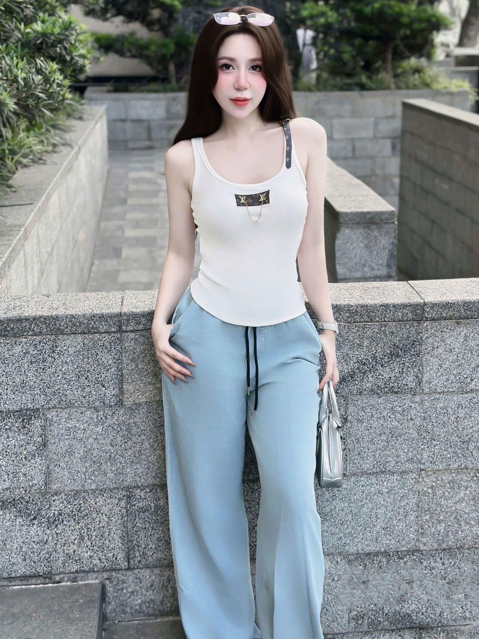 Combo áo thun hai dây quần suông LV 3