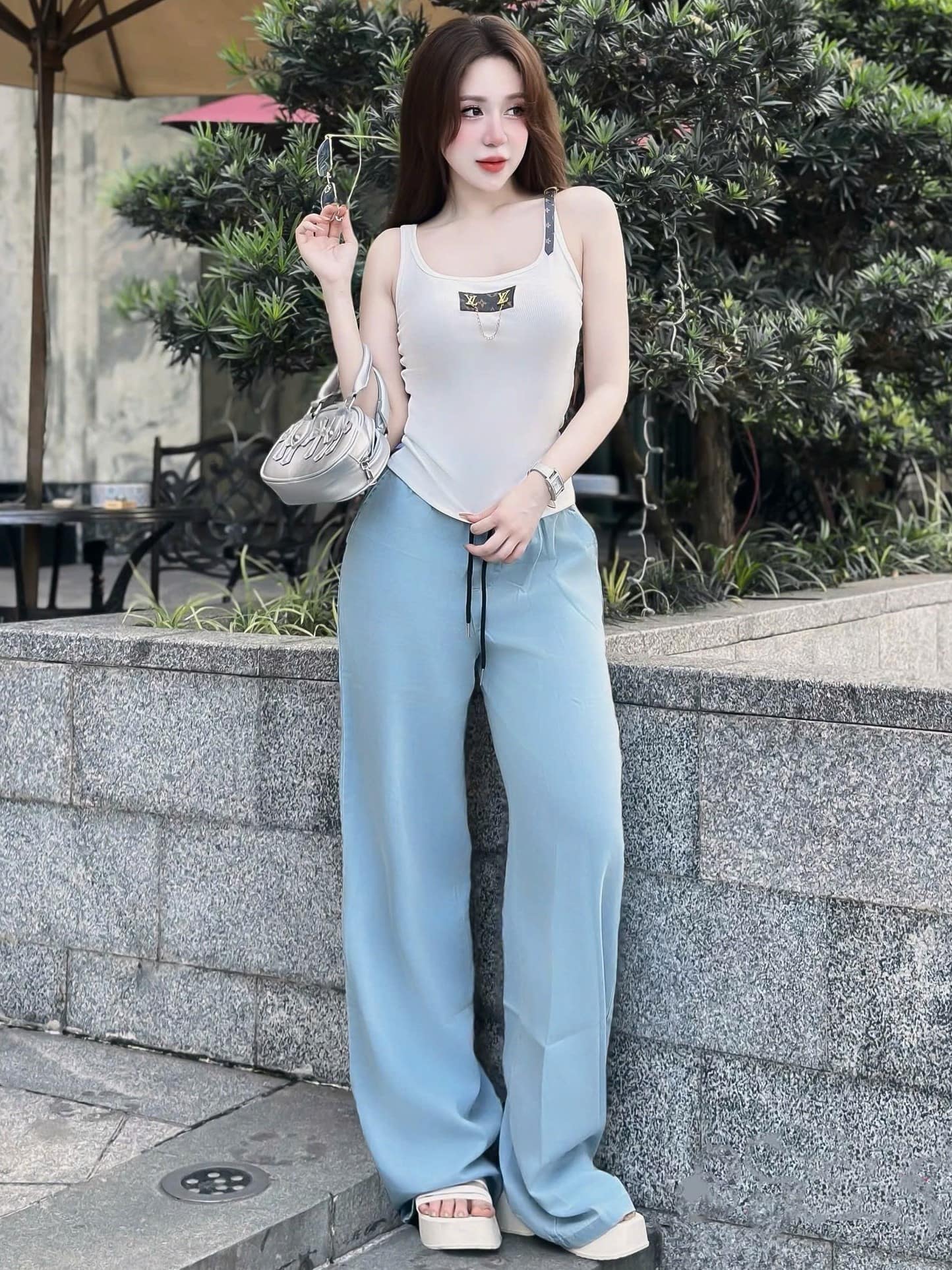 Combo áo thun hai dây quần suông LV 1