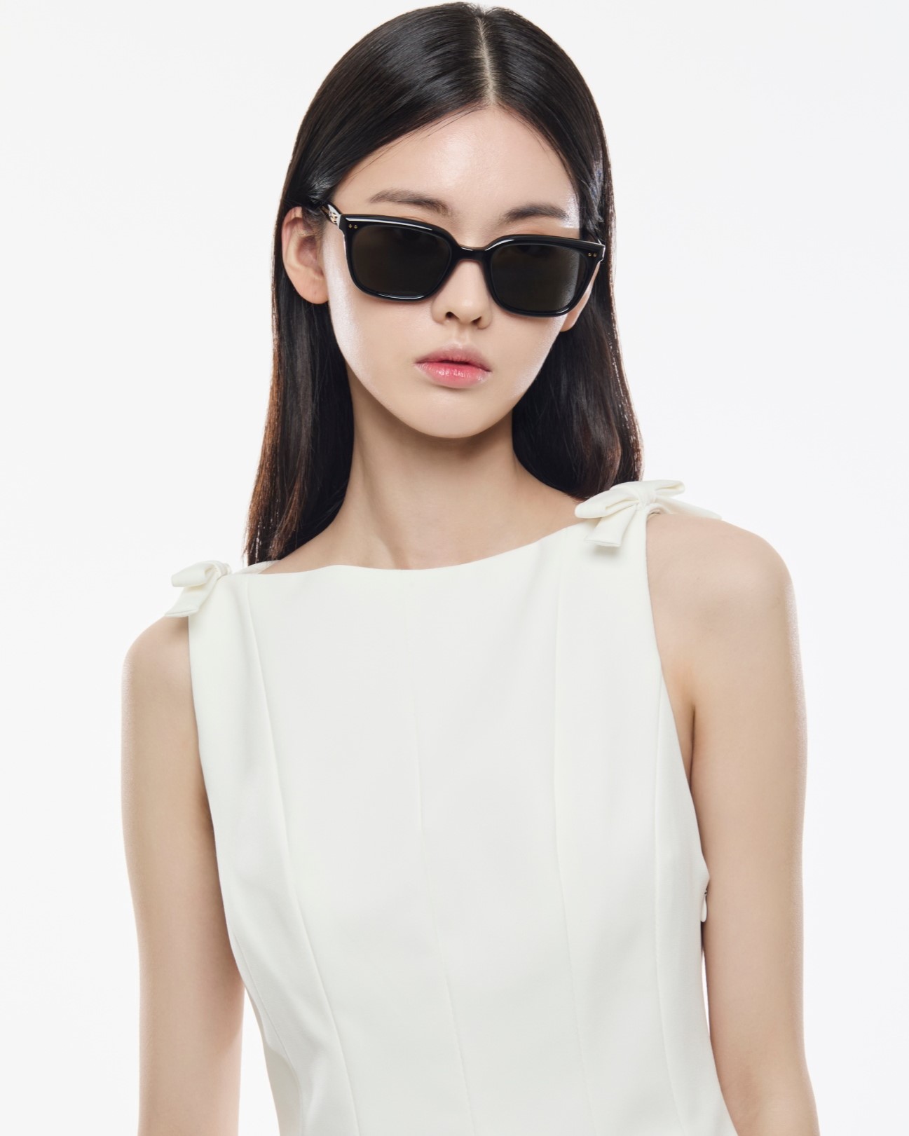Kính Gentle Monster Breezebe 01 Gray Lenses Black Acetate Frame 26