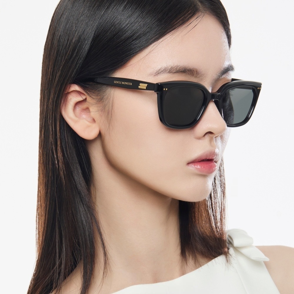 Kính Gentle Monster Breezebe 01 Gray Lenses Black Acetate Frame 22