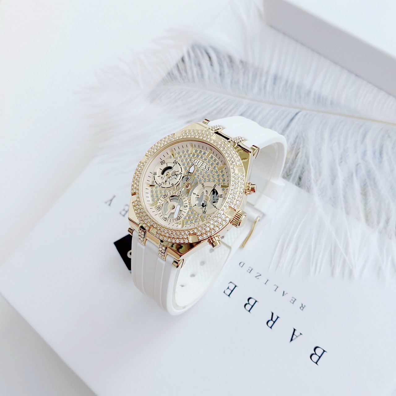 ĐỒNG HỒ GUESS GOLD-TONE AND WHITE SILICONE MULTIFUNCTION WATCH 9