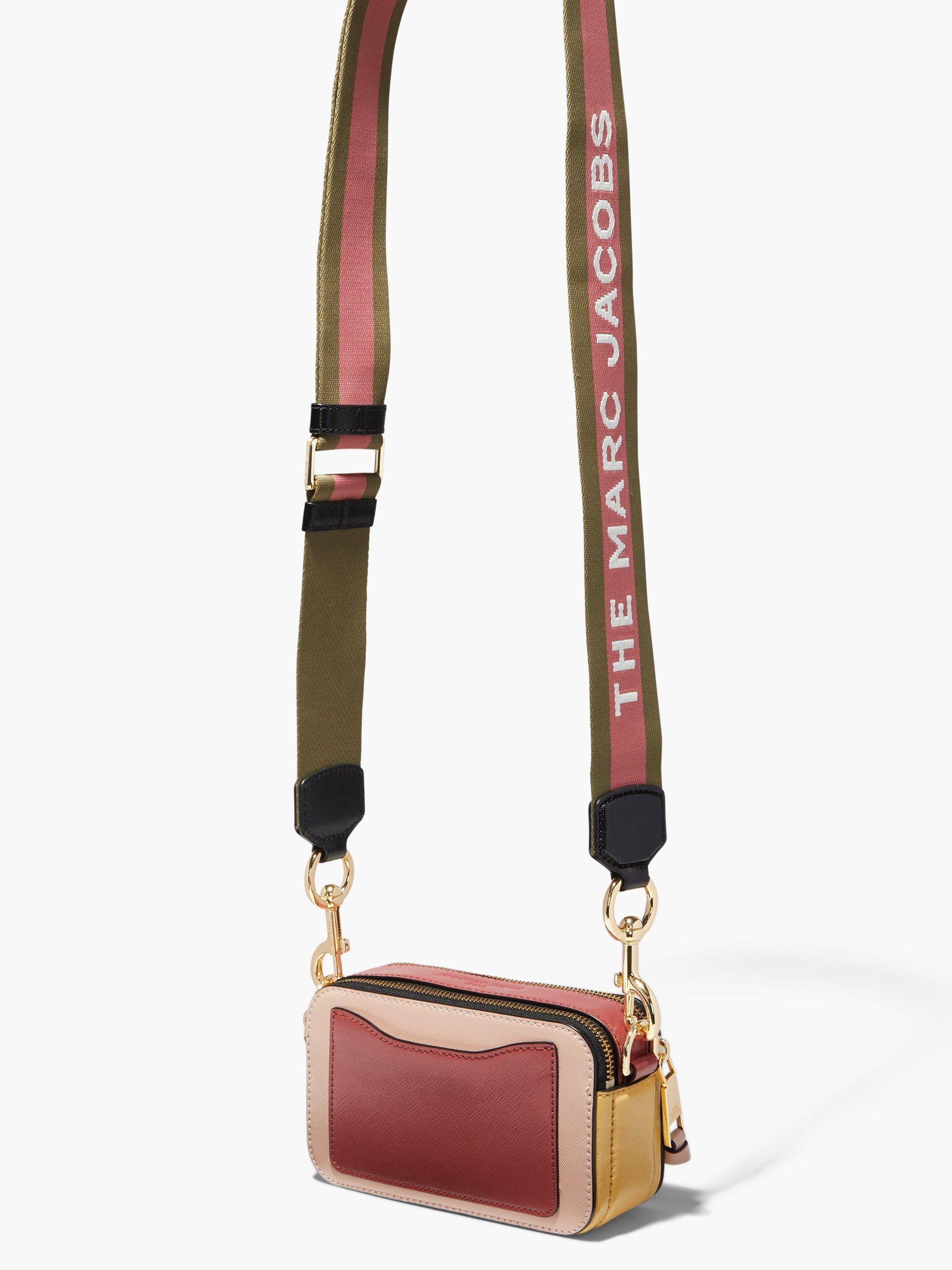 Túi đeo vai nữ Marc Jacobs màu hồng chính hãng The Snapshot New Rose Multi Camera Bag 4