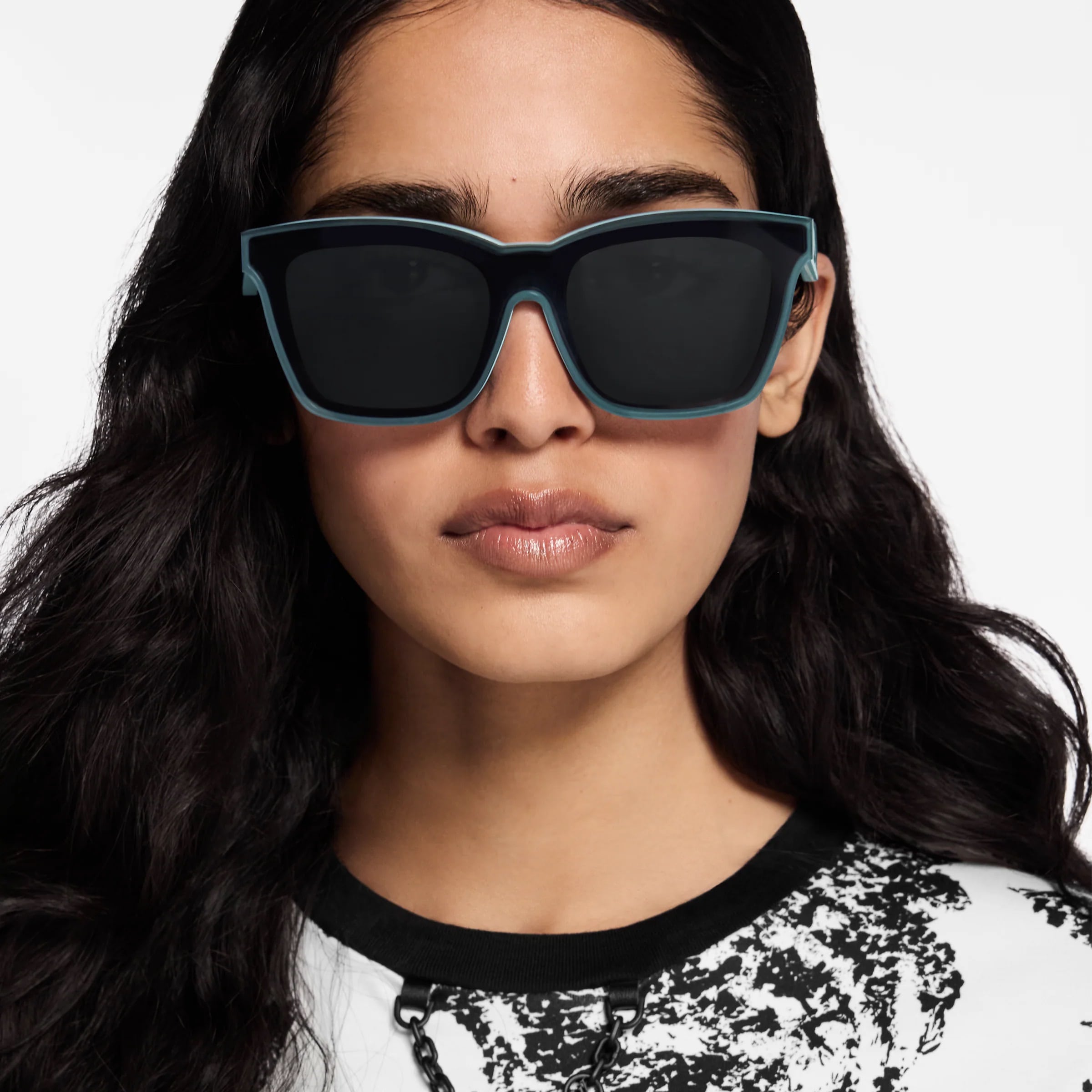 Kính mát LV Script Square Sunglasses Blue 4